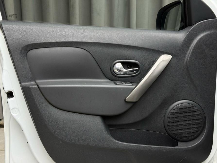 Renault Logan II Ижевск  - изображение 17