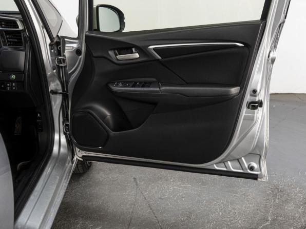 Honda Fit III с пробегом 2014 года, цена 950 000 рублей, 151838 км, хэтчбек, Автокод Объявления