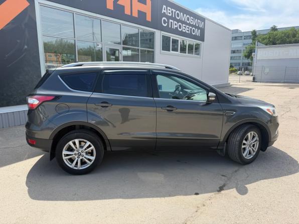 Ford Kuga II Рестайлинг с пробегом 2017 года, цена 1 679 900 рублей, 122028 км, внедорожник, Автокод Объявления