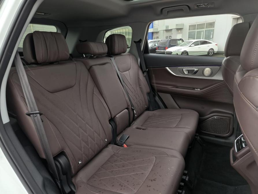 Chery Tiggo 8 Pro Plug-in Hybrid Нижний Новгород  - изображение 7