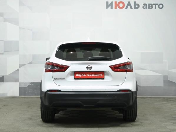 Nissan Qashqai II с пробегом 2019 года, цена 1 950 000 рублей, 123246 км, внедорожник, Автокод Объявления