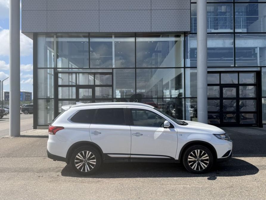 Mitsubishi Outlander III Рестайлинг 3 Тверь  - изображение 4