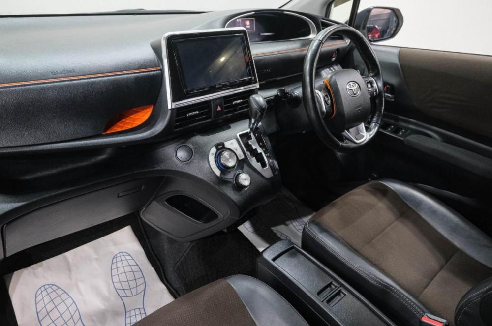 Toyota Sienta II Рестайлинг Новокузнецк  - изображение 15