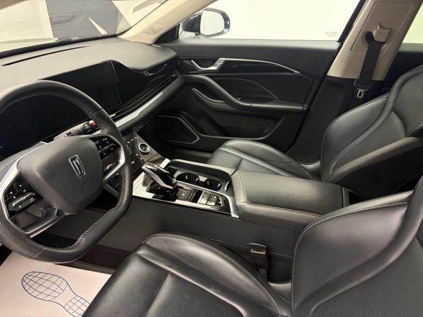 FAW Bestune B70 I с пробегом 2023 года, цена 1 869 900 рублей, 6653 км, лифтбек, Автокод Объявления