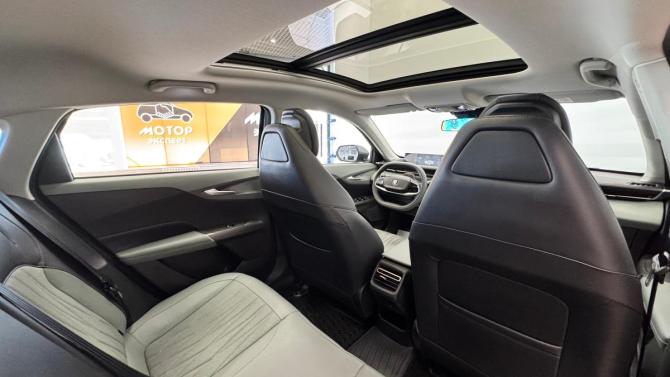 Changan Lamore с пробегом 2023 года, цена 1 950 000 рублей, 10122 км, седан, Автокод Объявления