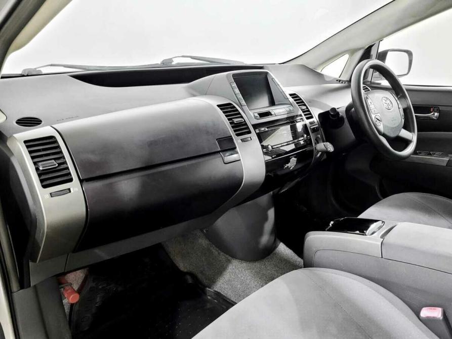 Toyota Prius II (XW20) Москва  - изображение 11
