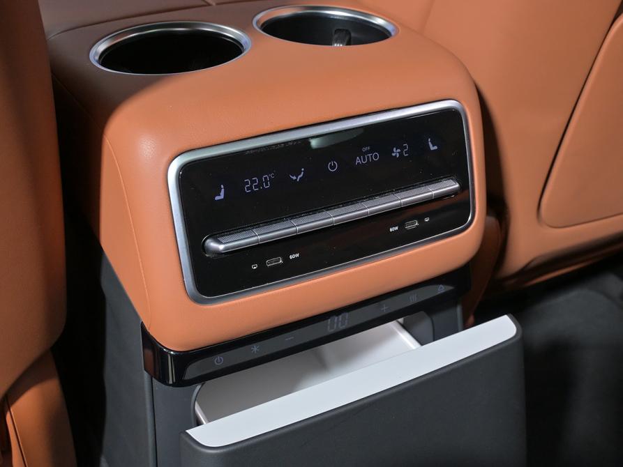 Li Auto (Lixiang) L9 I Москва  - изображение 19