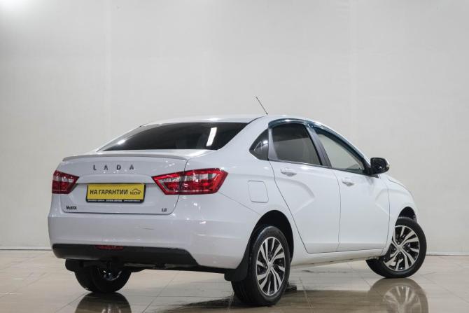 Lada (ВАЗ) Vesta I с пробегом 2017 года, цена 899 000 рублей, 106121 км, седан, Автокод Объявления