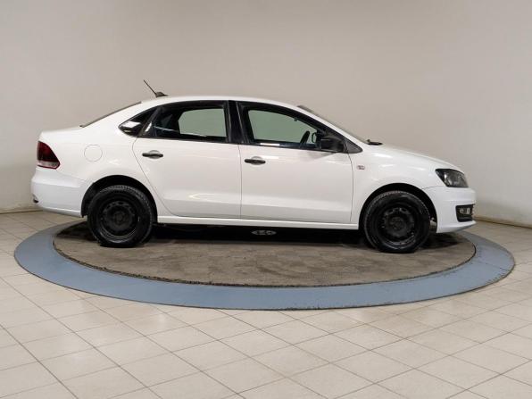 Volkswagen Polo V Рестайлинг с пробегом 2019 года, цена 499 900 рублей, 431000 км, седан, Автокод Объявления