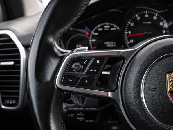 Porsche Cayenne III с пробегом 2018 года, цена 5 419 000 рублей, 122912 км, внедорожник, Автокод Объявления