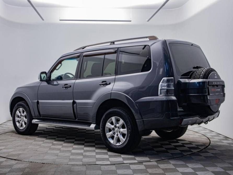 Mitsubishi Pajero IV Рестайлинг 1 Москва  - изображение 3
