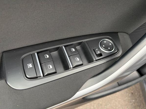 Kia Ceed III Рестайлинг с пробегом 2021 года, цена 2 150 000 рублей, 60800 км, хэтчбек, Автокод Объявления