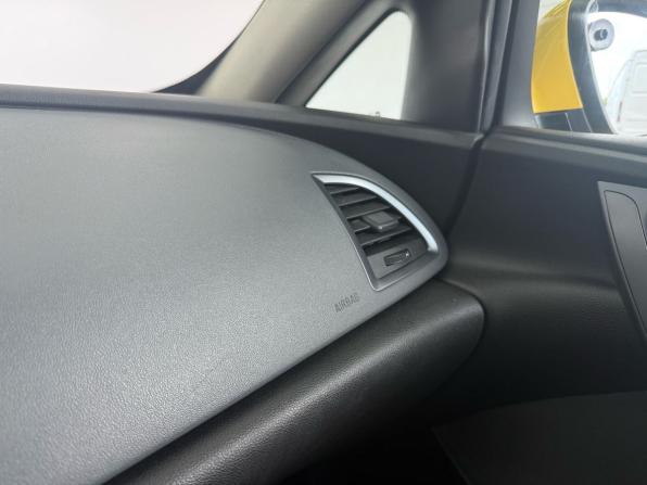 Opel Astra J Рестайлинг с пробегом 2014 года, цена 849 000 рублей, 183000 км, хэтчбек, Автокод Объявления