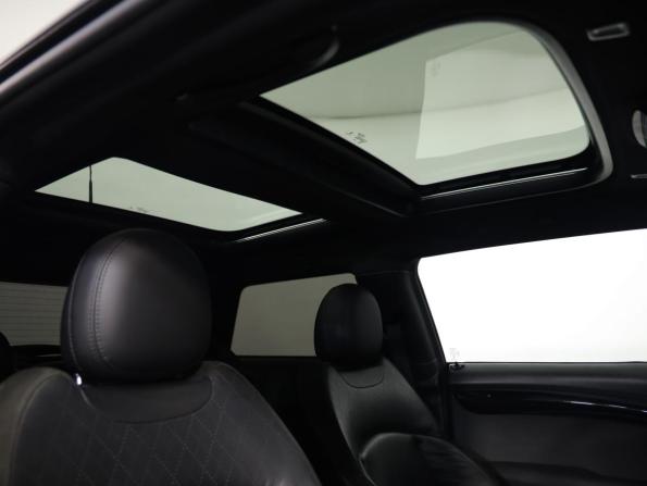 Mini Hatch III (F55/F56) Рестайлинг 2 с пробегом 2021 года, цена 2 399 000 рублей, 70681 км, хэтчбек, Автокод Объявления