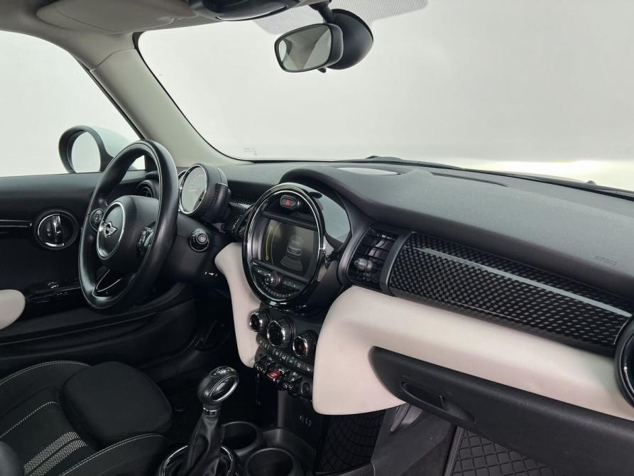 Mini Hatch III (F55/F56) Москва  - изображение 7