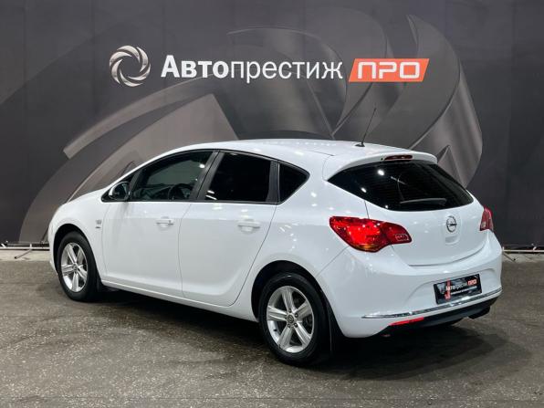 Opel Astra J Рестайлинг с пробегом 2013 года, цена 640 000 рублей, 134267 км, хэтчбек, Автокод Объявления