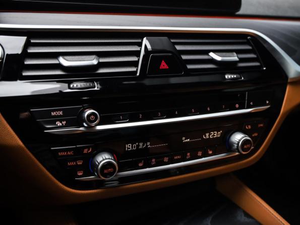 BMW 5 серии VII (G30/G31/G38) Рестайлинг с пробегом 2021 года, цена 5 199 000 рублей, 50102 км, седан, Автокод Объявления