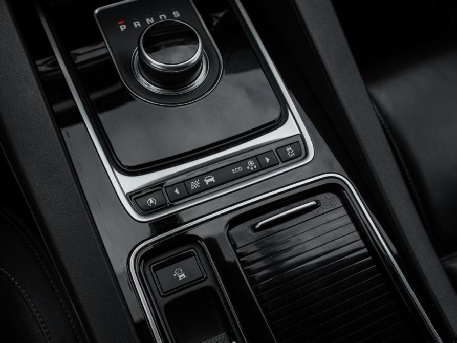Jaguar F-Pace I Сочи  - изображение 18