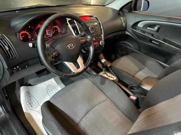 Kia Ceed I Рестайлинг с пробегом 2012 года, цена 679 000 рублей, 238993 км, хэтчбек, Автокод Объявления