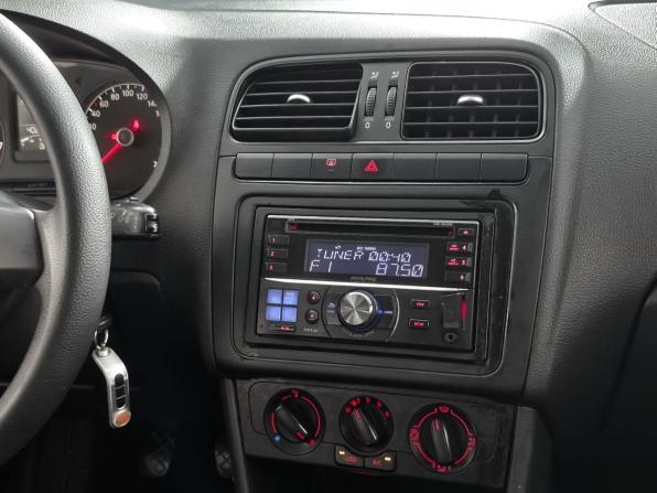 Volkswagen Polo V с пробегом 2014 года, цена 682 800 рублей, 402345 км, седан, Автокод Объявления