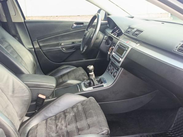Volkswagen Passat B6 с пробегом 2006 года, цена 490 000 рублей, 311540 км, седан, Автокод Объявления