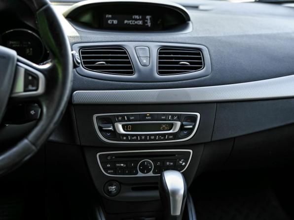 Renault Megane III с пробегом 2012 года, цена 450 001 рубль, 340581 км, хэтчбек, Автокод Объявления