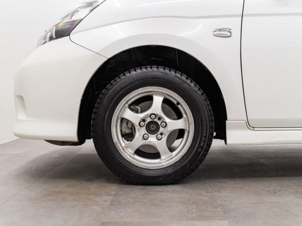 Toyota ISis I Рестайлинг с пробегом 2014 года, цена 1 325 000 рублей, 154000 км, компактвэн, Автокод Объявления