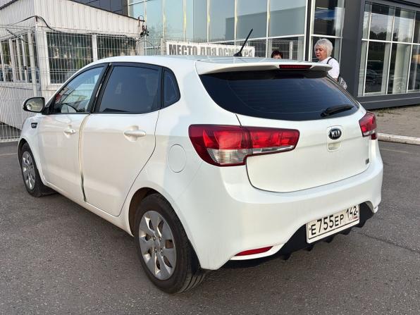 Kia Rio III Рестайлинг с пробегом 2016 года, цена 660 000 рублей, 111283 км, хэтчбек, Автокод Объявления