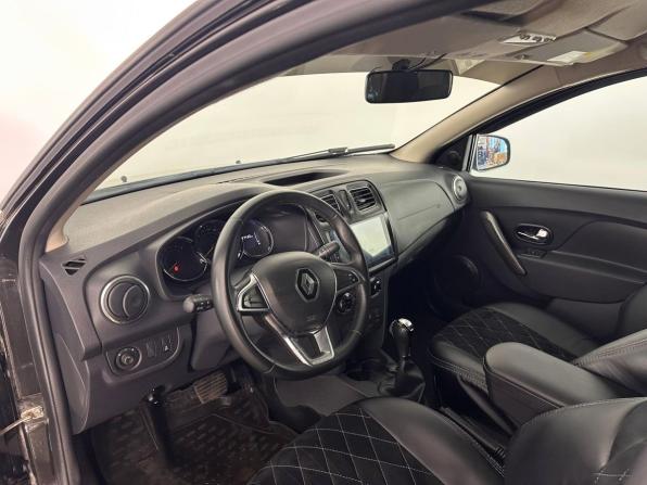 Renault Logan II Рестайлинг с пробегом 2019 года, цена 1 025 200 рублей, 97368 км, седан, Автокод Объявления