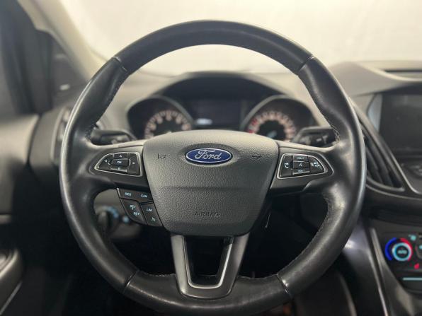 Ford Kuga II Рестайлинг с пробегом 2019 года, цена 1 100 000 рублей, 253000 км, внедорожник, Автокод Объявления