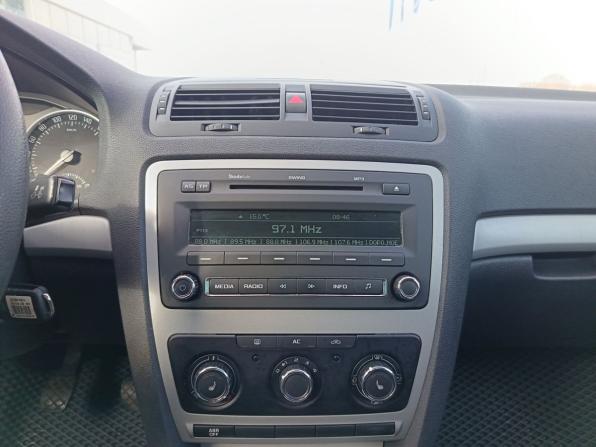 Skoda Octavia II (A5) Рестайлинг с пробегом 2012 года, цена 679 000 рублей, 225600 км, лифтбек, Автокод Объявления