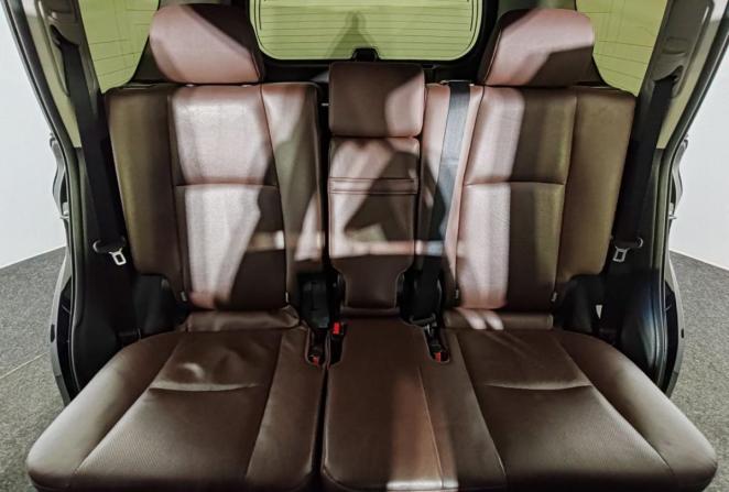 Toyota Land Cruiser Prado 150 Series Рестайлинг 2 с пробегом 2017 года, цена 3 480 000 рублей, 328821 км, внедорожник, Автокод Объявления