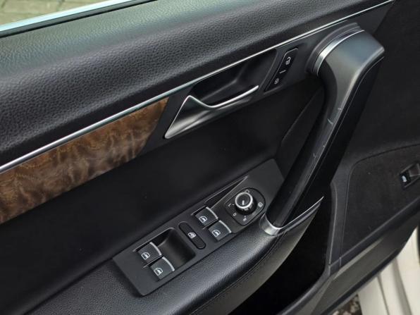Volkswagen Passat B7 с пробегом 2012 года, цена 930 000 рублей, 243003 км, седан, Автокод Объявления