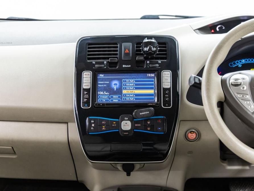 Nissan Leaf I (ZE0/AZE0) Волгоград  - изображение 22
