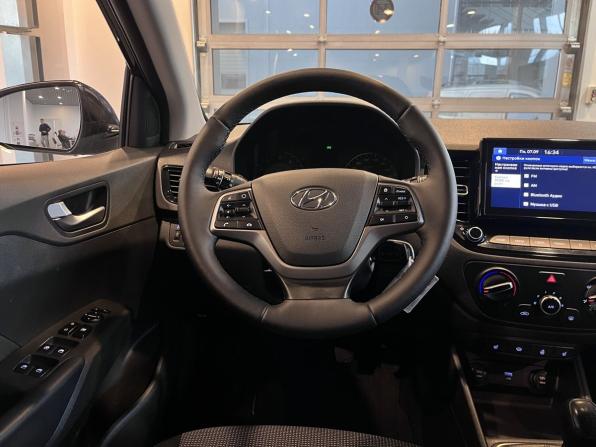 Hyundai Solaris II Рестайлинг с пробегом 2021 года, цена 1 550 000 рублей, 89945 км, седан, Автокод Объявления