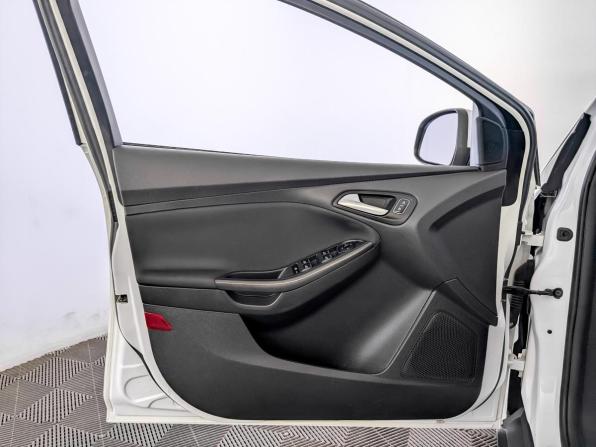 Ford Focus III Рестайлинг с пробегом 2018 года, цена 1 095 000 рублей, 118079 км, хэтчбек, Автокод Объявления