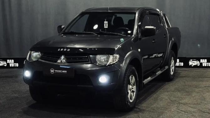 Mitsubishi L200 IV с пробегом 2010 года, цена 1 300 000 рублей, 200000 км, пикап, Автокод Объявления