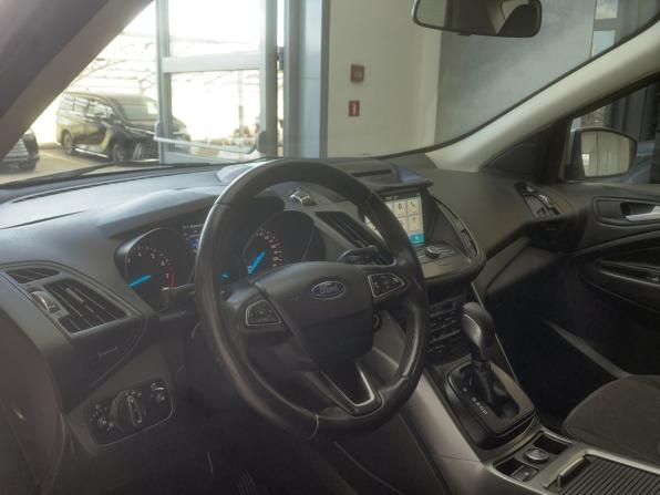 Ford Kuga II Рестайлинг с пробегом 2018 года, цена 1 570 000 рублей, 81000 км, внедорожник, Автокод Объявления
