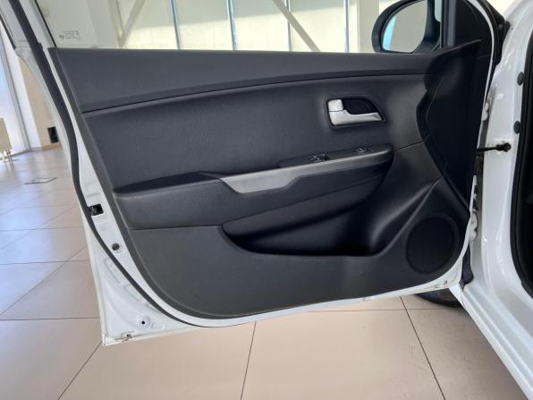 Kia Rio III Рестайлинг с пробегом 2016 года, цена 1 145 000 рублей, 90949 км, седан, Автокод Объявления