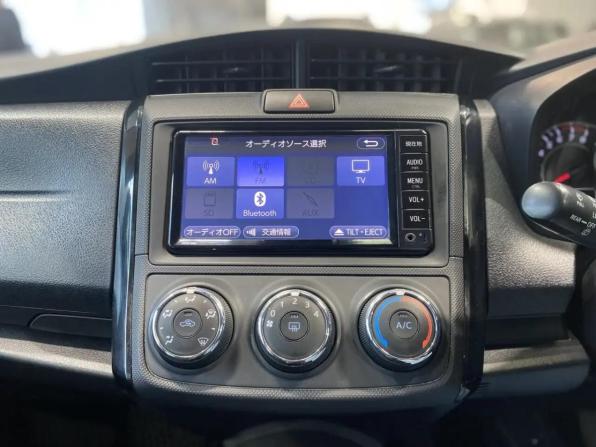 Toyota Corolla XI (E160 E170) Рестайлинг 2 с пробегом 2018 года, цена 1 199 000 рублей, 98880 км, седан, Автокод Объявления