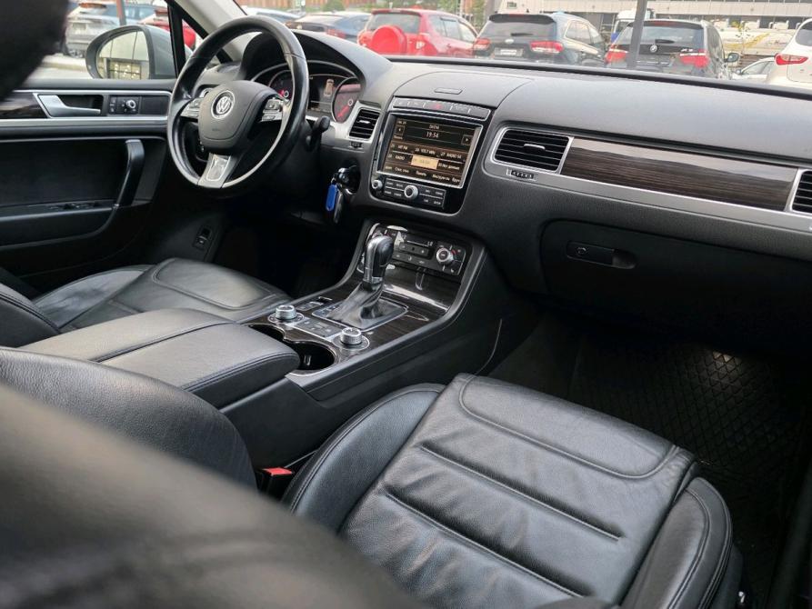 Volkswagen Touareg II Рестайлинг Новосибирск  - изображение 20