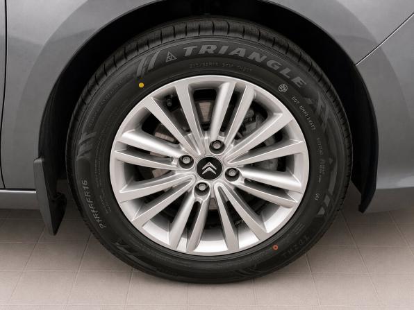 Citroen C4 II Рестайлинг с пробегом 2016 года, цена 1 050 000 рублей, 141113 км, седан, Автокод Объявления