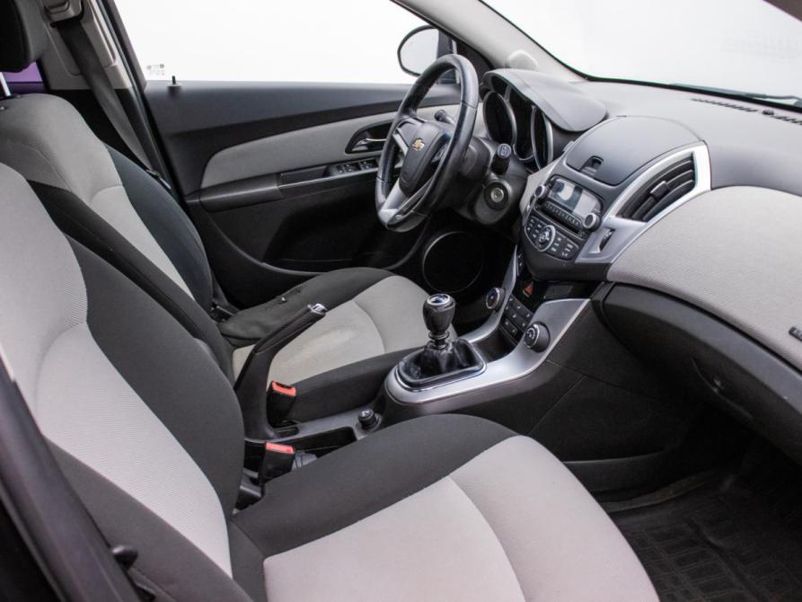 Chevrolet Cruze I Рестайлинг Москва  - изображение 9