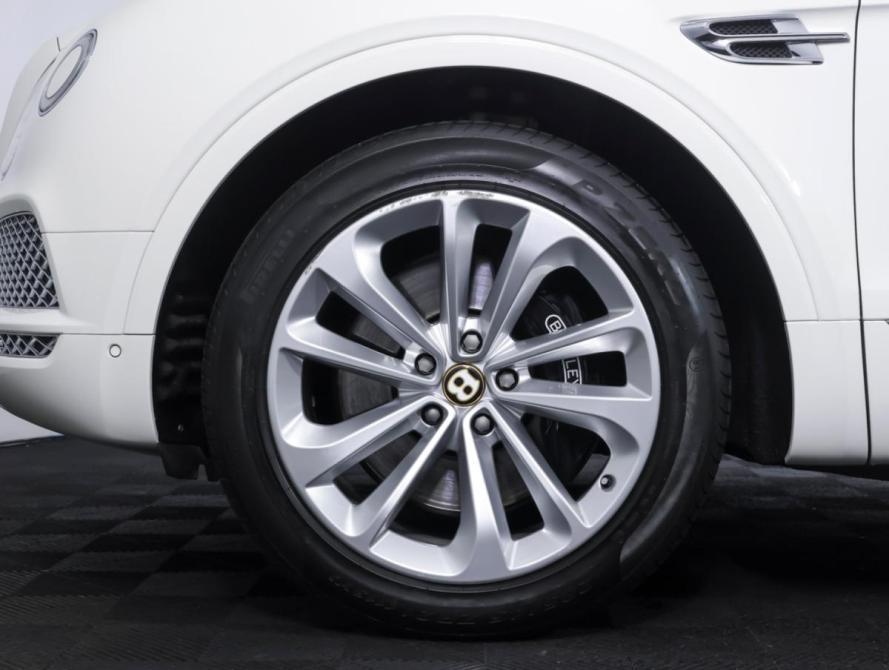 Bentley Bentayga I Москва  - изображение 24