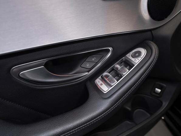 Mercedes-Benz C-Класс IV (W205) Рестайлинг с пробегом 2019 года, цена 3 410 000 рублей, 96823 км, седан, Автокод Объявления
