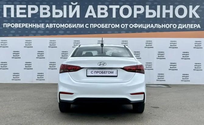 Hyundai Solaris II с пробегом 2019 года, цена 1 040 000 рублей, 136154 км, седан, Автокод Объявления