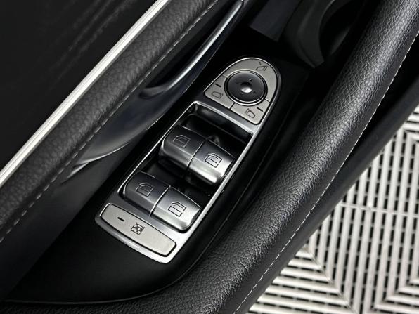 Mercedes-Benz E-Класс V (W213 S213 C238) Рестайлинг с пробегом 2021 года, цена 4 485 000 рублей, 105979 км, седан, Автокод Объявления