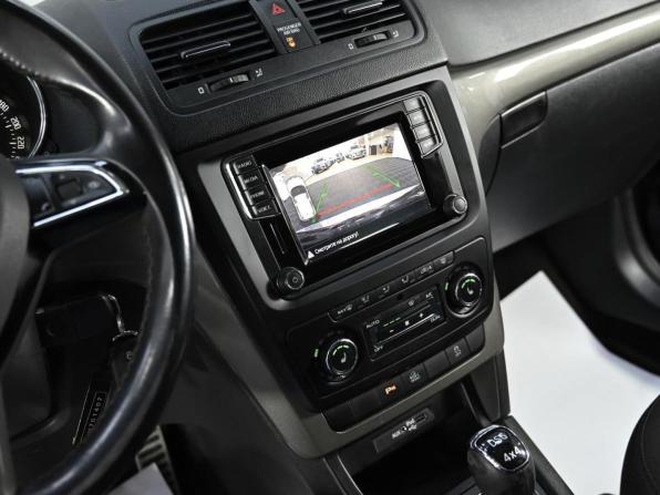 Skoda Yeti I Рестайлинг с пробегом 2016 года, цена 1 650 000 рублей, 199000 км, внедорожник, Автокод Объявления