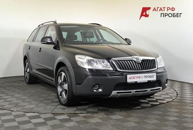 Skoda Octavia II (A5) Рестайлинг с пробегом 2012 года, цена 1 135 000 рублей, 206522 км, универсал, Автокод Объявления