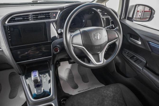 Honda Shuttle II с пробегом 2016 года, цена 1 099 000 рублей, 215000 км, универсал, Автокод Объявления